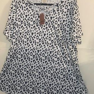 Grace & Emma Animal Print Short Sleeve Top